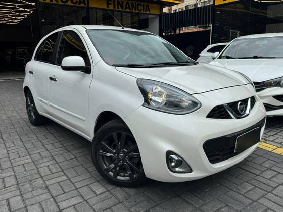 NISSAN MARCH 1.6 SL 16V FLEXSTART 4P XTRONIC